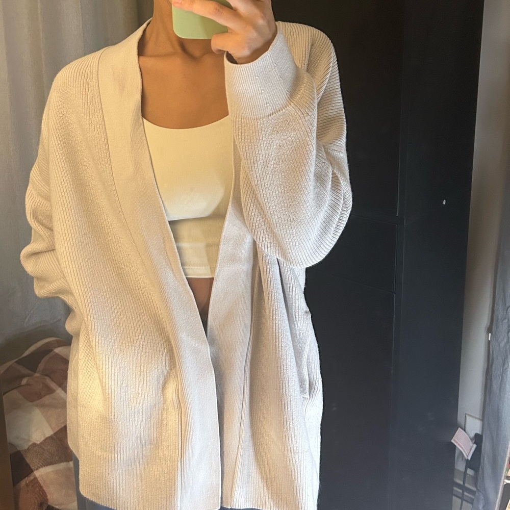 Lululemon Merino Wool Cardigan - Picture 4 of 10